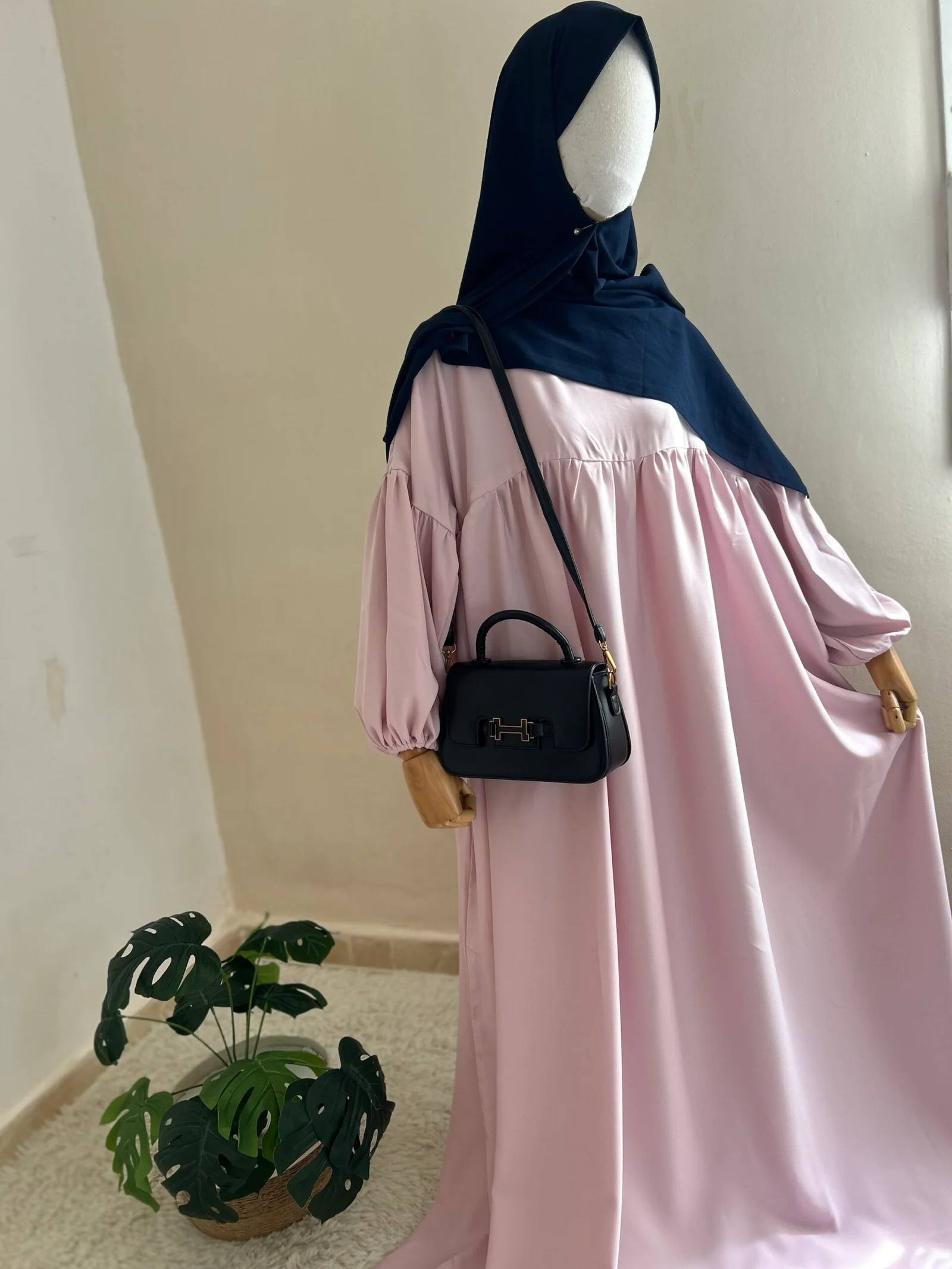 حجاب تسنيم