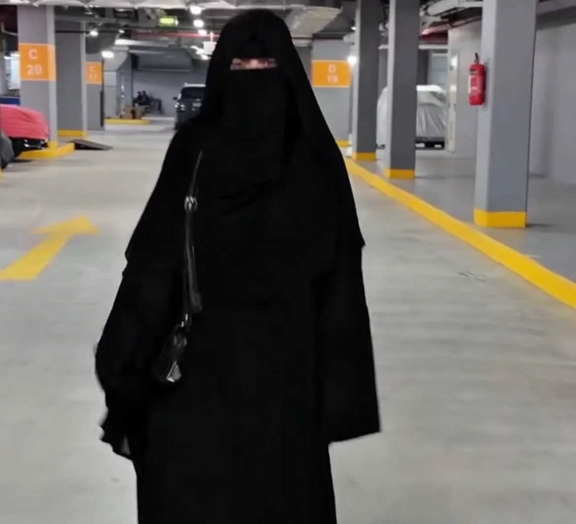 النقاب الملكي
